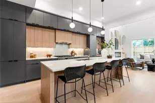 409 Walton St, Houston, TX 77009 - Photo 6