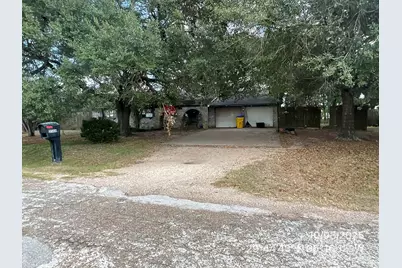 2366 Beckendorff, Sealy, TX 77474 - Photo 1