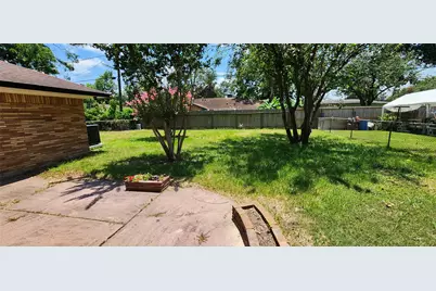 4921 Nina Lee Lane, Houston, TX 77092 - Photo 28