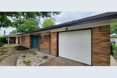 4921 Nina Lee Lane, Houston, TX 77092 - Photo 4