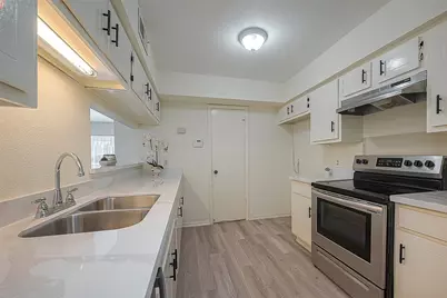 3968 Belle Park Drive #3968, Houston, TX 77072 - Photo 2
