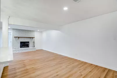 408 N 36th Street, Nederland, TX 77627 - Photo 14