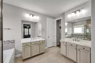 11 Floral Vista Dr, Tomball, TX 77375 - Photo 20