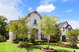 11 Floral Vista Dr, Tomball, TX 77375 - Photo 2
