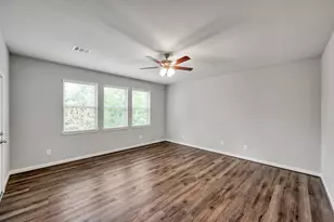 11 Floral Vista Dr, Tomball, TX 77375 - Photo 26