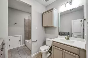 11 Floral Vista Dr, Tomball, TX 77375 - Photo 32