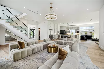 4002 Meadow Lake Lane, Houston, TX 77027 - Photo 12