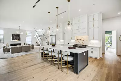 4002 Meadow Lake Lane, Houston, TX 77027 - Photo 16