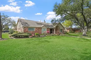 5058 Yarwell Dr, Houston, TX 77096 - Photo 2