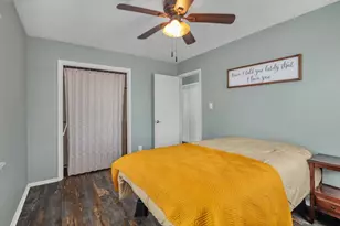 286 Ling St, Bayou Vista, TX 77563 - Photo 16