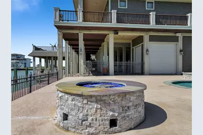 1239 Lagoon Drive, Crystal Beach, TX 77650 - Photo 16