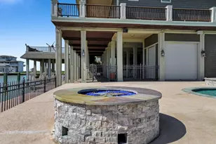 1239 Lagoon Dr, Crystal Beach, TX 77650 - Photo 16