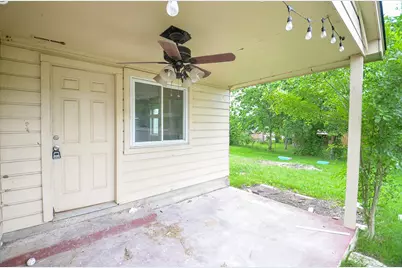 12791 Lake Conroe Hills Drive, Willis, TX 77318 - Photo 10