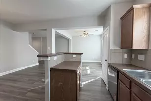 3742 W Ashford Villa Ln, Houston, TX 77082 - Photo 10