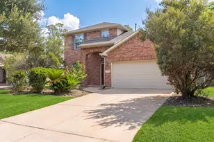 130 S Spinning Wheel Cir, The Woodlands, TX 77382 - Photo 1