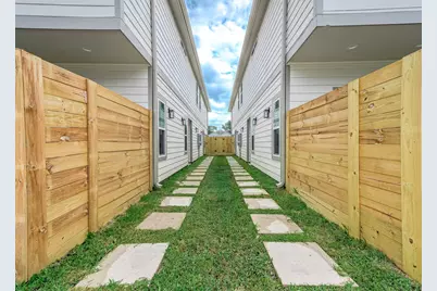 789 Fortune Street #B, Houston, TX 77088 - Photo 30