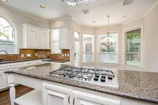 1745 Hawthorne St, Houston, TX 77098 - Photo 18