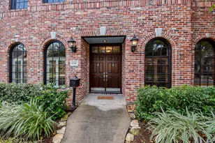 1745 Hawthorne St, Houston, TX 77098 - Photo 2