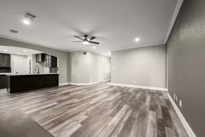 8126 Sports Haven Drive, Humble, TX 77346 - Photo 12