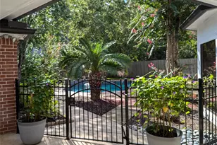 22 Cokeberry St, The Woodlands, TX 77380 - Photo 4