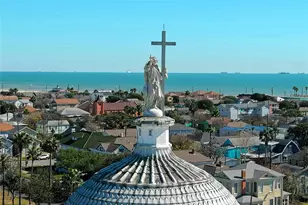 2213 Postoffice, Galveston, TX 77550 - Photo 42