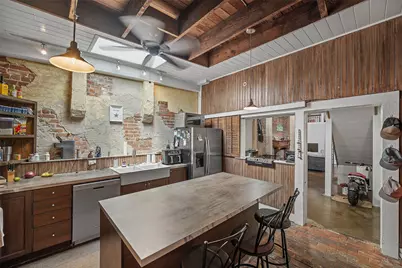 2213 Postoffice, Galveston, TX 77550 - Photo 22