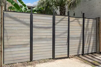 2213 Postoffice, Galveston, TX 77550 - Photo 10