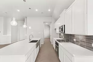 32323 Cedar Elm Dr, Waller, TX 77484 - Photo 8