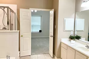 186 N Valley Oaks Cir, The Woodlands, TX 77382 - Photo 22