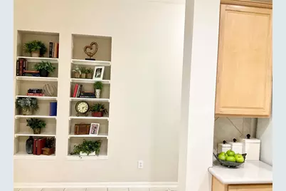 186 N Valley Oaks Circle, The Woodlands, TX 77382 - Photo 14