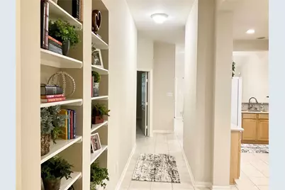 186 N Valley Oaks Circle, The Woodlands, TX 77382 - Photo 4