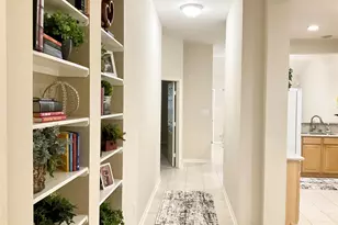 186 N Valley Oaks Cir, The Woodlands, TX 77382 - Photo 4