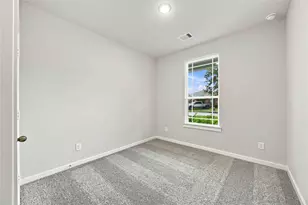 513 Johnson St, Dayton, TX 77535 - Photo 18