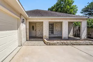 7834 Vickijohn Dr, Houston, TX 77071 - Photo 4