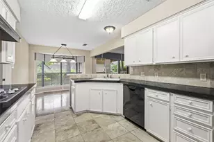 112 Quiet Wind Dr, Conroe, TX 77356 - Photo 8