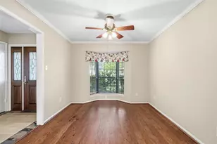 112 Quiet Wind Dr, Conroe, TX 77356 - Photo 4