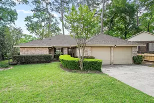 112 Quiet Wind Dr, Conroe, TX 77356 - Photo 2