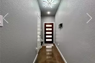 7925 Brandon St St, Houston, TX 77051 - Photo 8