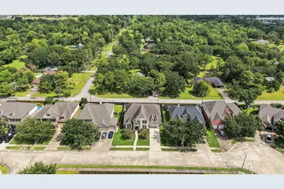 1627 Kaleta Pass Lane, League City, TX 77573 - Photo 36
