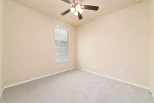 221 Country Crossing Cir, Magnolia, TX 77354 - Photo 18