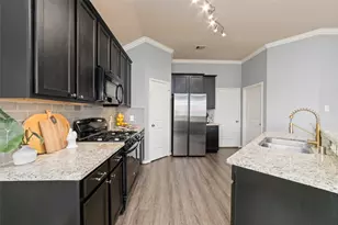 221 Country Crossing Cir, Magnolia, TX 77354 - Photo 6