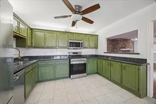 6304 Crab Orchard Rd, Houston, TX 77057 - Photo 8