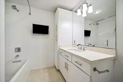 7910 Del Monte Drive, Houston, TX 77063 - Photo 34