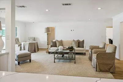 7910 Del Monte Drive, Houston, TX 77063 - Photo 16