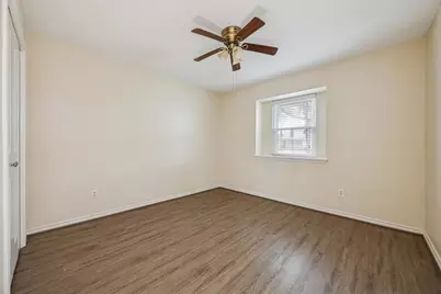 103 Brigadoon Lane, Friendswood, TX 77546 - Photo 12