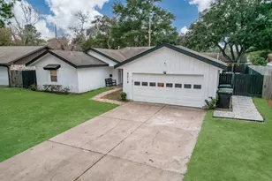 9219 Kempwood Dr, Houston, TX 77080 - Photo 4