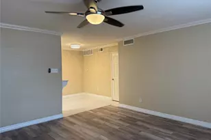 2250 Bering Dr, Houston, TX 77057 - Photo 6