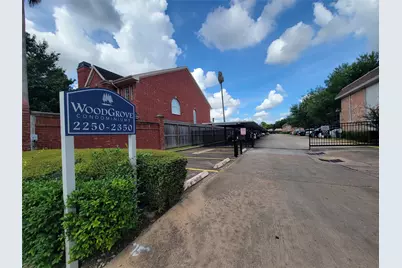 2250 Bering Drive #39, Houston, TX 77057 - Photo 1