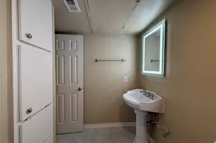 2250 Bering Dr, Houston, TX 77057 - Photo 14