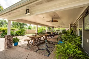 1015 Highlands Woods Dr, Highlands, TX 77562 - Photo 30